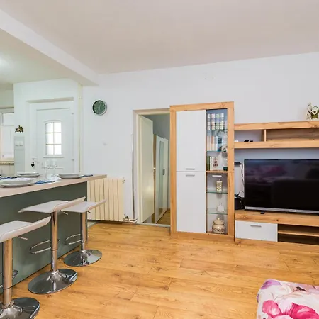 Appartement Vida 1floor In The Old Part Of *