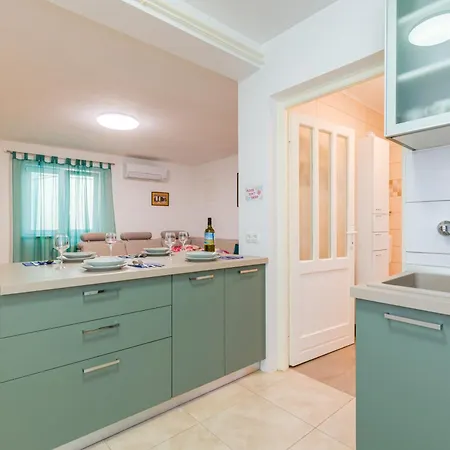 Vida 1floor In The Old Part Of